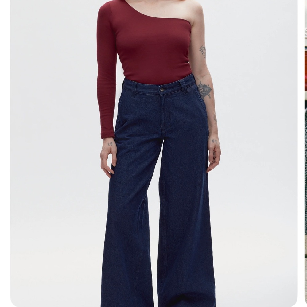 KOTN Radio Trouser in Rinse | Wide Leg Mid Rise Jeans | BRAND NEW WITH TAGS